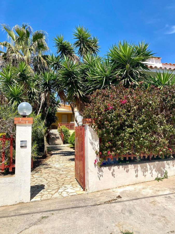 La Casa Dei Bouganville - Lo Stagnone Isole Egadi Marsala Kültér fotó